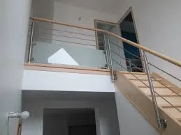 garde-corps en verre pour escalier